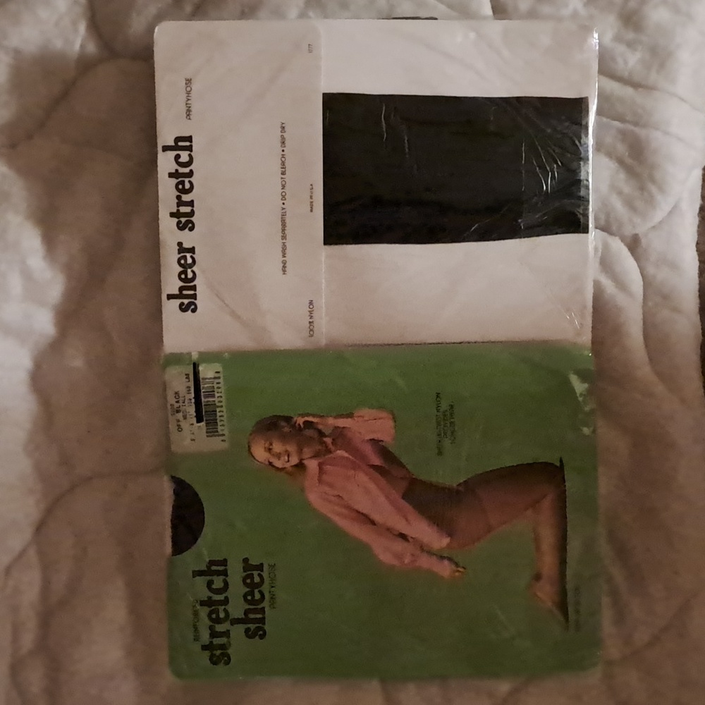 PANTYHOSE NEW IN PKG, OFF BLACK, 5FT-5'11"